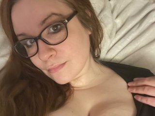 Webcam Snapshot for KayleeHollyXX