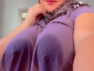 Webcam Snapshot for Sweetmuslim01